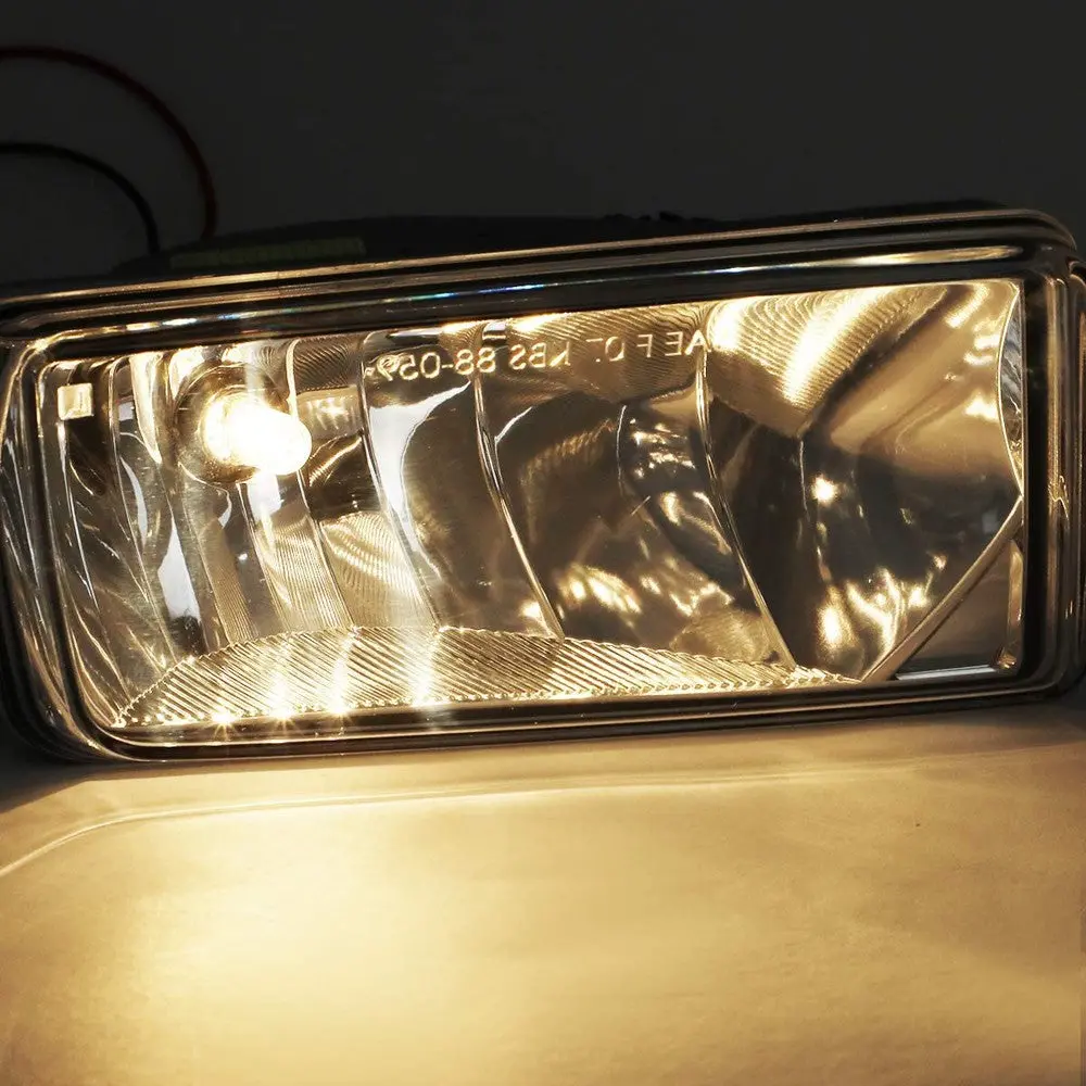 Front Bumper Replace Right Halogen Fog Light 5202 Bulb For 07-15 Tahoe 2