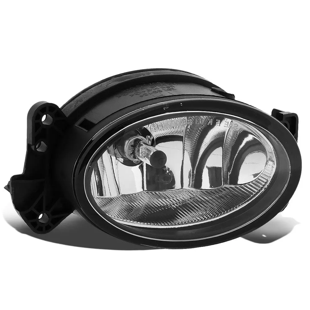 Front Bumper Replace Right Halogen Fog Light H11 Bulb For 10-11 Benz C250 1