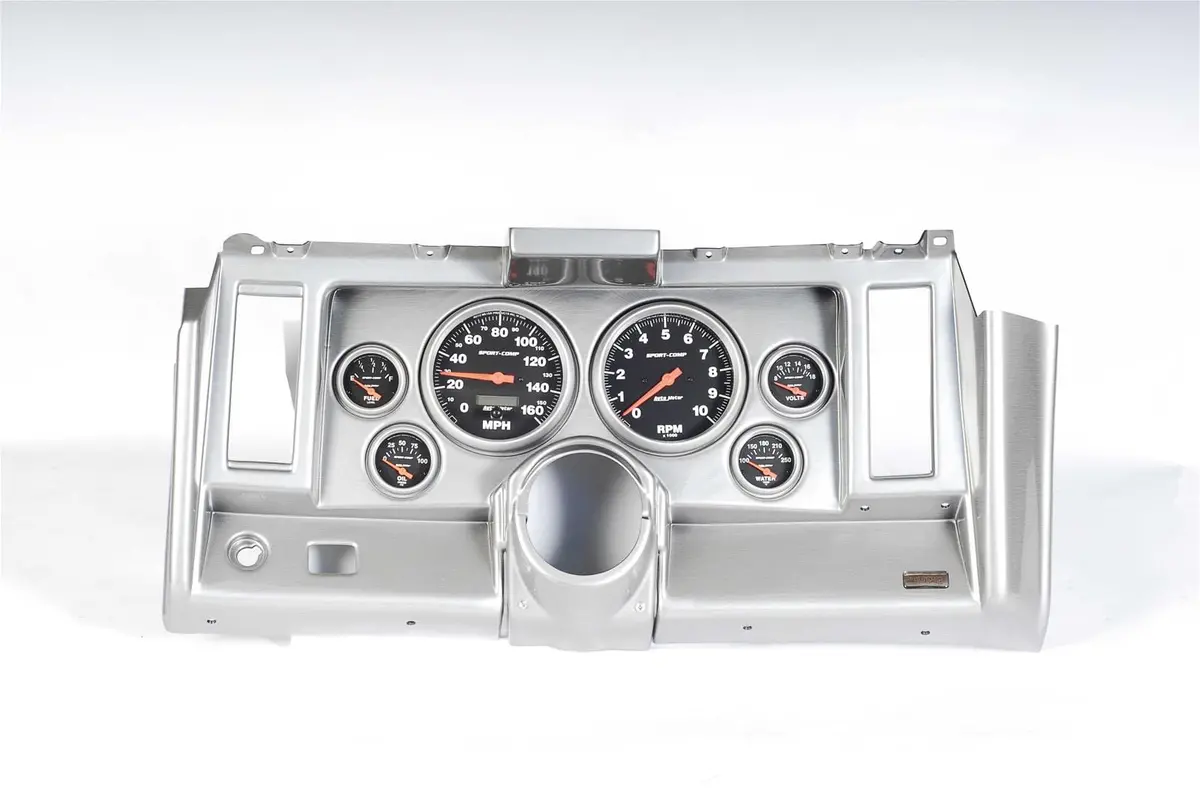 Classic Thunder Road Custom Dash Panel With Autometer Gauges – Part #101691122 1